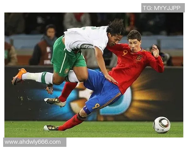 兔年庆典足球明星头像设计展现兔年魅力与运动激情